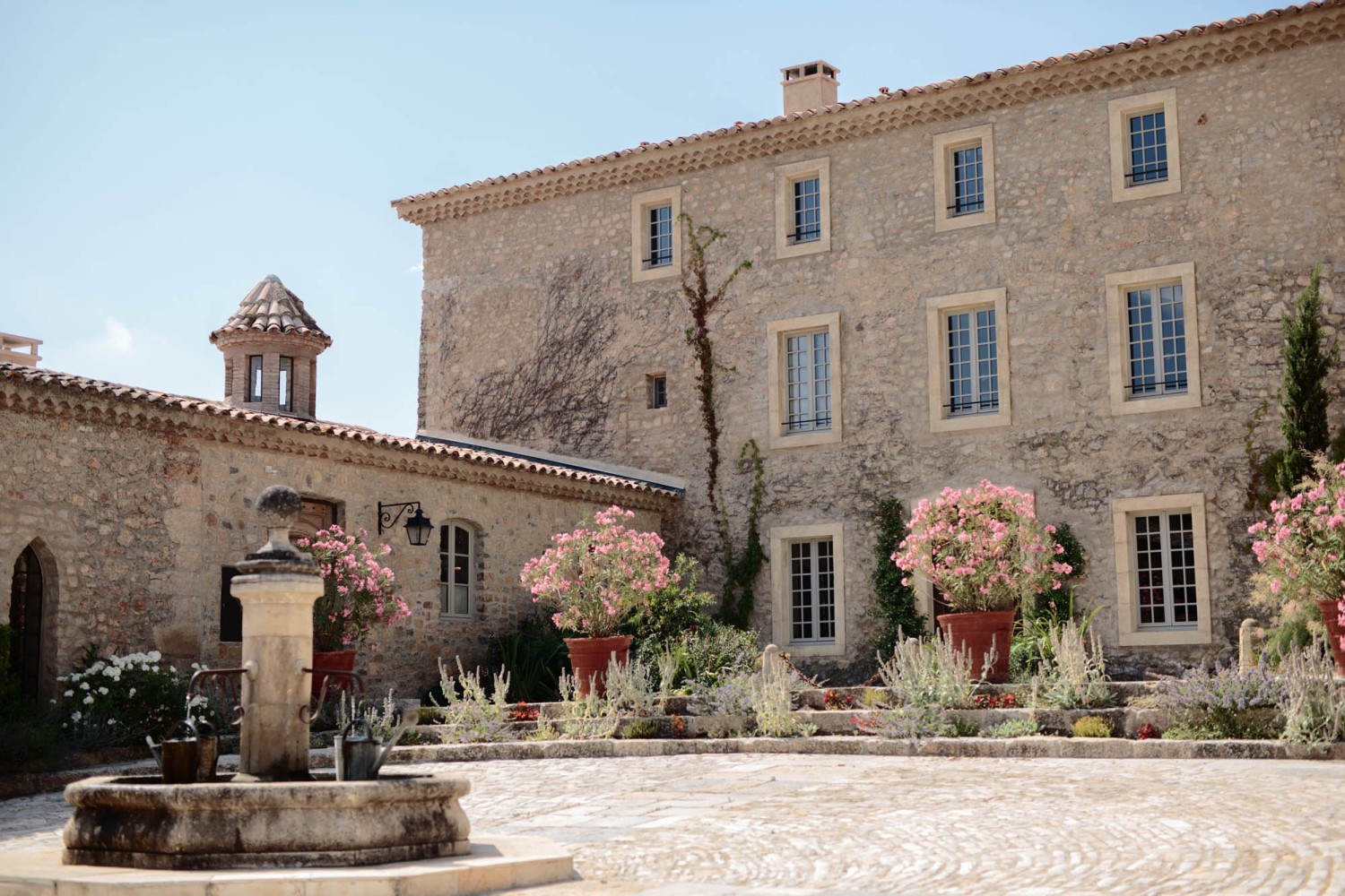 Airsnap | Wedding Photo & Video — Charlotte & Adam, Château de Berne, Provence