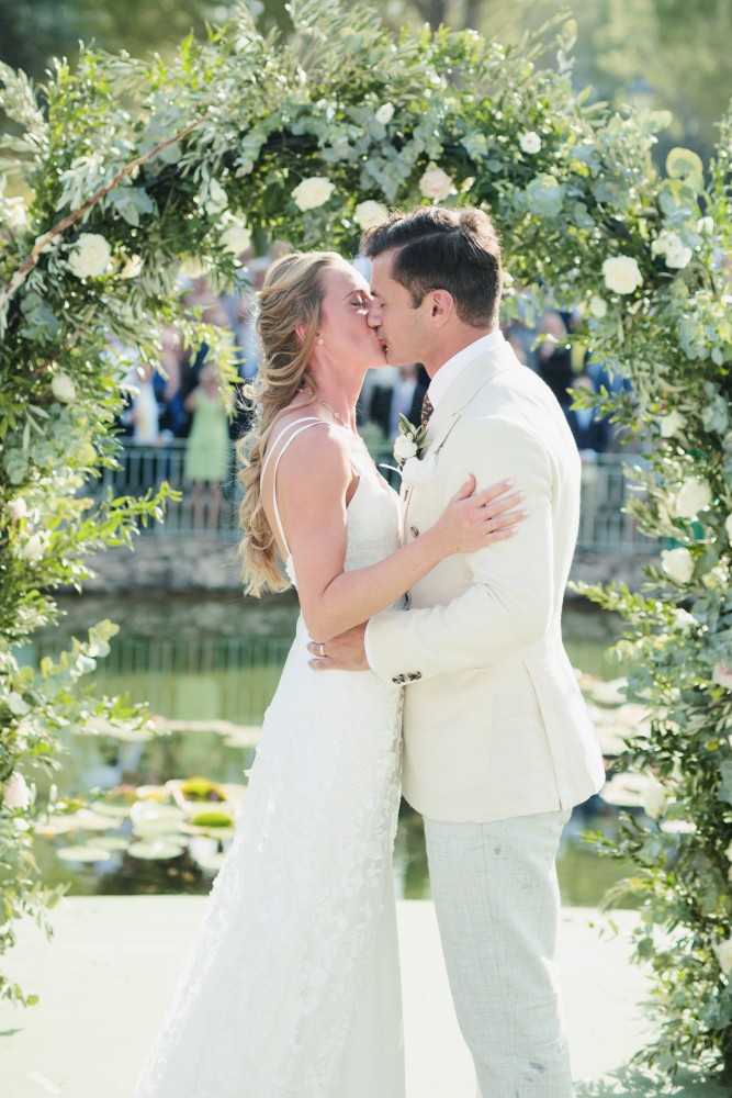 Airsnap | Photo et vidéo de mariage — Charlotte & Adam, Château de Berne, Provence