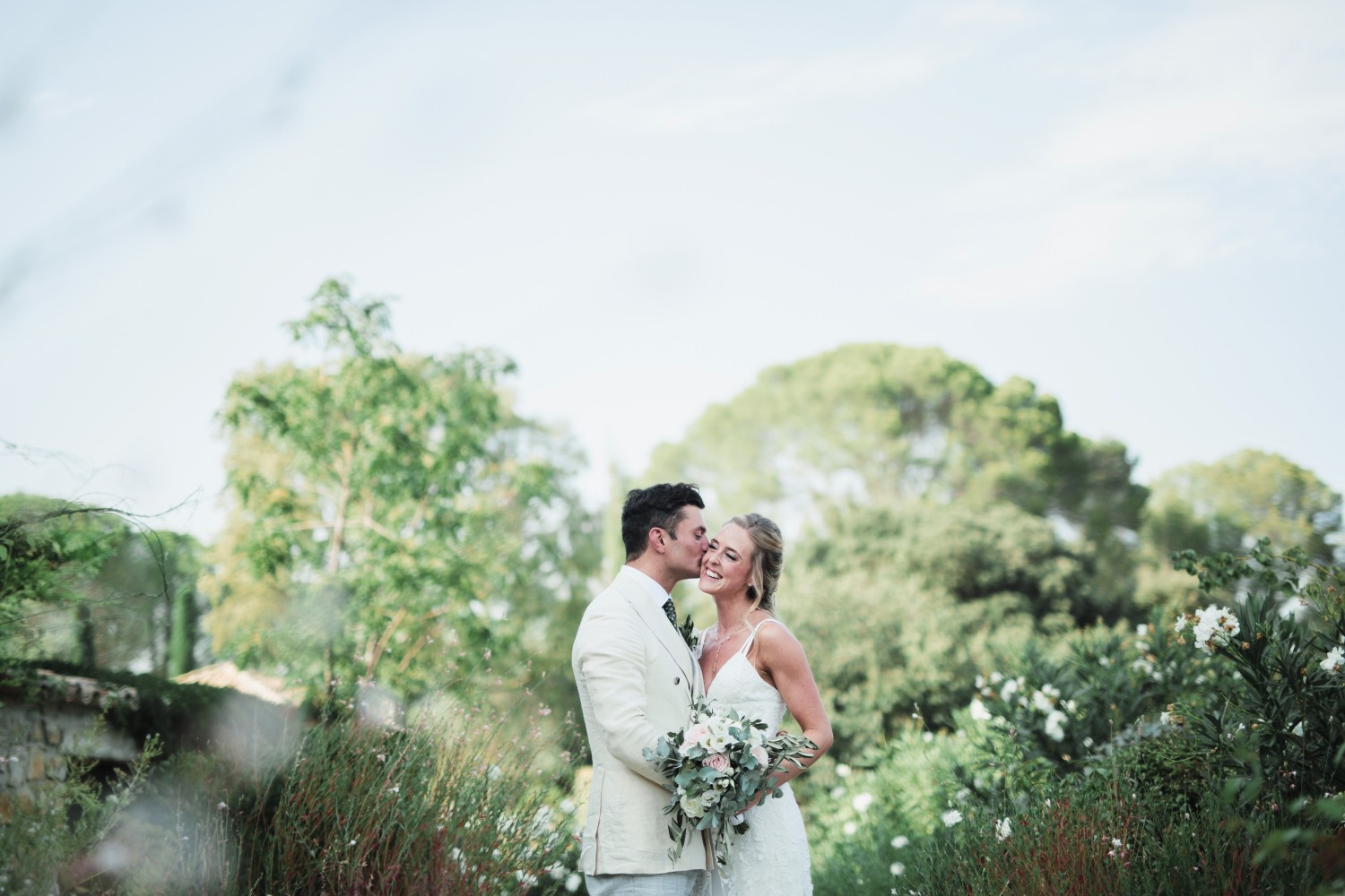 Airsnap | Photo et vidéo de mariage — Charlotte & Adam, Château de Berne, Provence