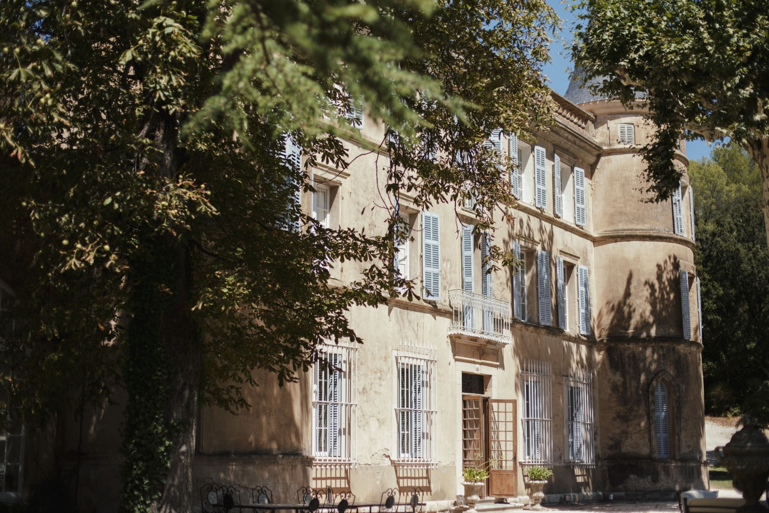 Airsnap | Photo et vidéo de mariage — Florie & Hadrien, Château de Robernier, Provence